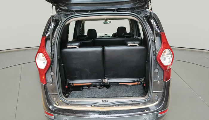 2015 Renault Lodgy 110 PS RXL 8STR, Diesel, Manual, 61,669 km, exterior