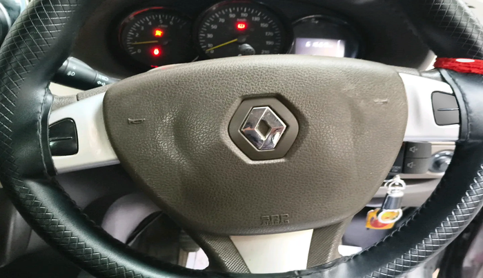 2015 Renault Lodgy 110 PS RXL 8STR, Diesel, Manual, 61,669 km, interior