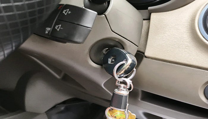 2015 Renault Lodgy 110 PS RXL 8STR, Diesel, Manual, 61,669 km, interior