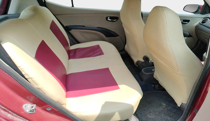 2016 Hyundai i10 SPORTZ 1.1, Petrol, Manual, 1,11,765 km, interior