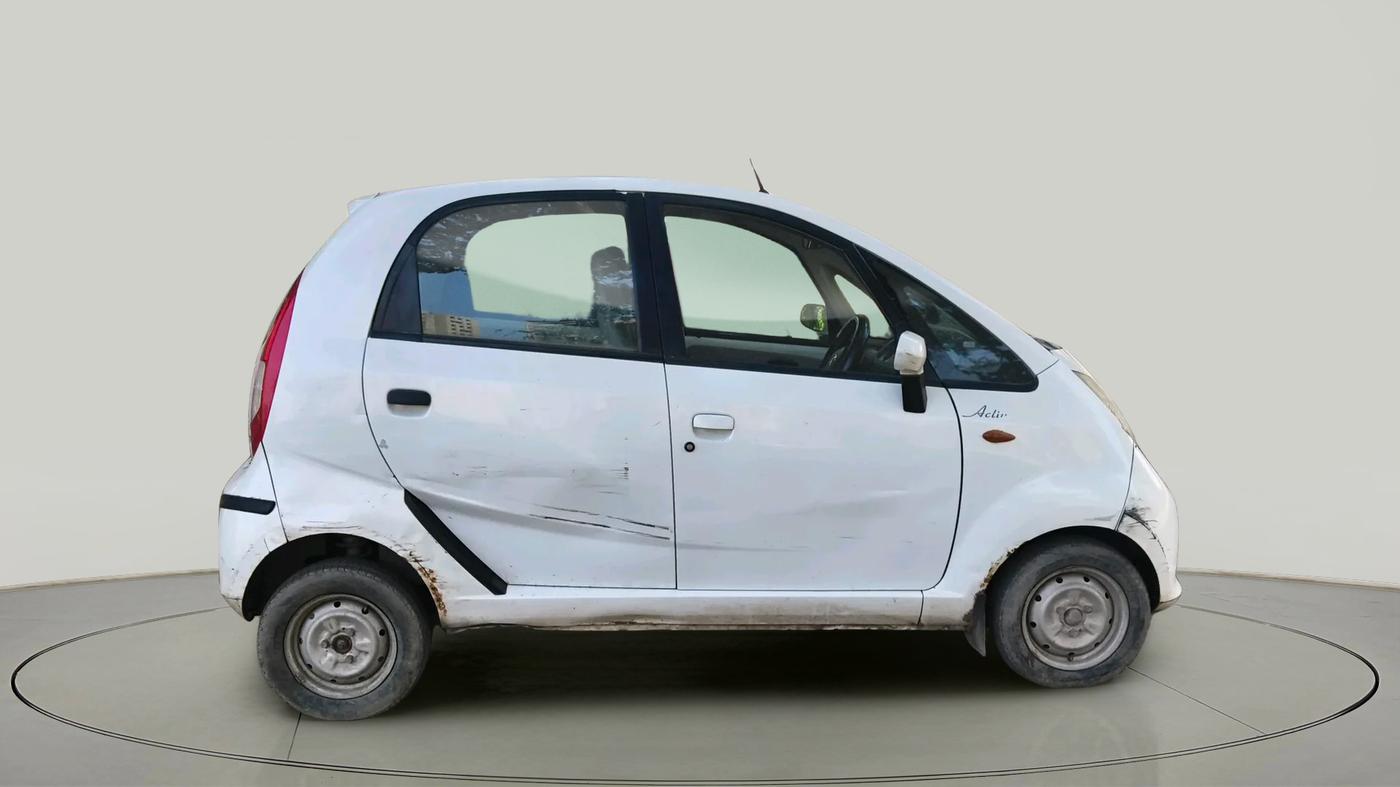 2016 Tata Nano TWIST XT, Petrol, Manual, 99,713 km, exterior