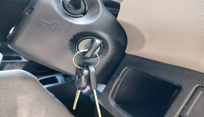 2014 Maruti Wagon R 1.0 LXI, Petrol, Manual, 55,398 km, interior