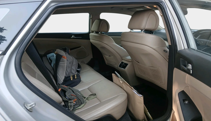 2018 Hyundai Tucson 2WD AT GL DIESEL
, Diesel, Automatic, 1,50,983 km, interior