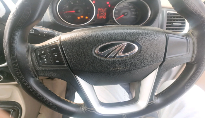 2015 Mahindra TUV300 T8, Diesel, Manual, 1,39,729 km, interior