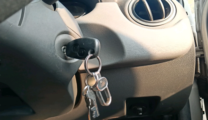 2015 Renault Duster 85 PS RXE DIESEL, Diesel, Manual, 2,73,538 km, interior