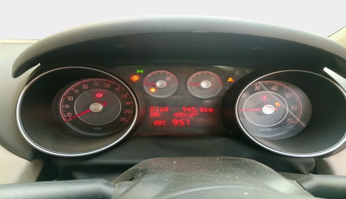 2014 Fiat Linea DYNAMIC 1.3 L ADVANCED MULTIJET, Diesel, Manual, 1,33,412 km, interior