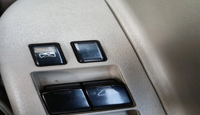 2017 Renault Pulse RXL ABS DIESEL, Diesel, Manual, 1,19,422 km, interior