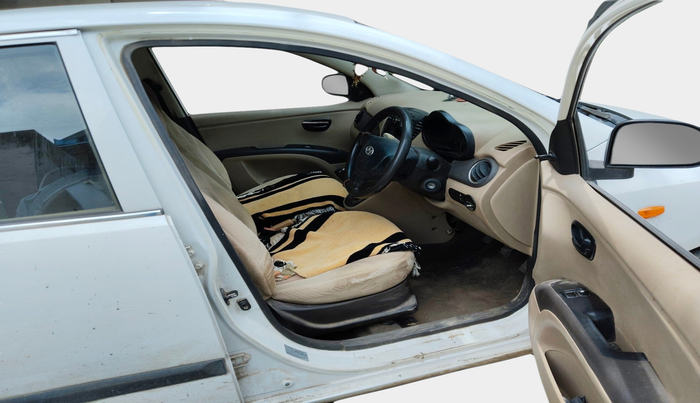 2010 Hyundai i10 ERA 1.1, Petrol, Manual, 1,13,516 km, interior