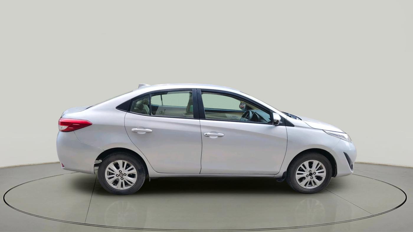 2018 Toyota YARIS V MT, Petrol, Manual, 1,07,396 km, exterior
