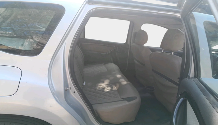 2015 Renault Duster 85 PS RXL DIESEL, Diesel, Manual, 2,15,585 km, interior