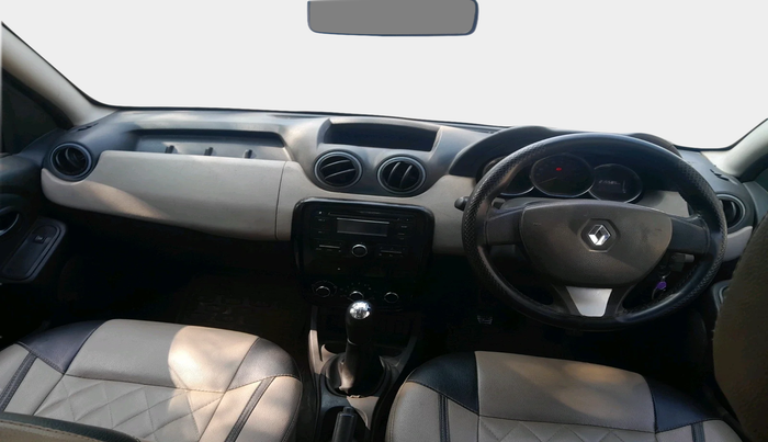 2015 Renault Duster 85 PS RXL DIESEL, Diesel, Manual, 2,15,585 km, interior