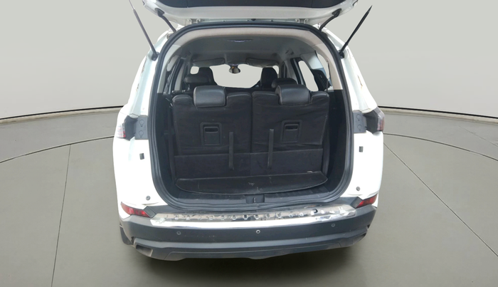 2022 Tata Safari XE, Diesel, Manual, 88,056 km, exterior