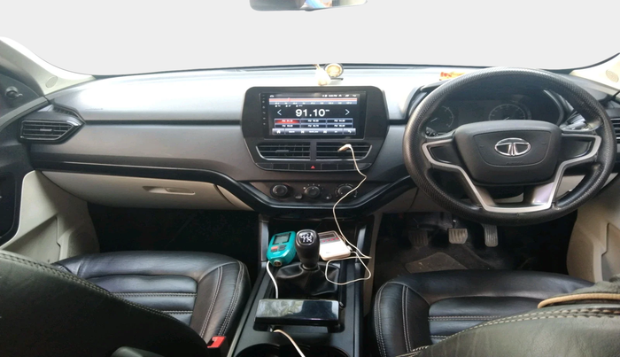 2022 Tata Safari XE, Diesel, Manual, 88,056 km, interior