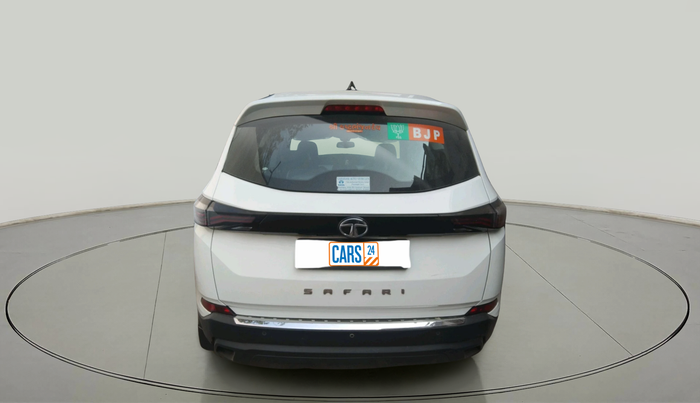 2022 Tata Safari XE, Diesel, Manual, 88,056 km, interior