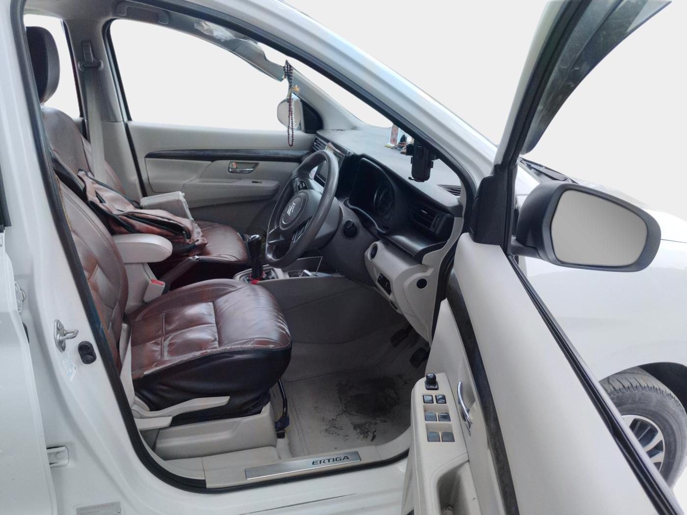2022 Maruti Ertiga ZXI (O) CNG, Petrol, Manual, 43,000 km, interior