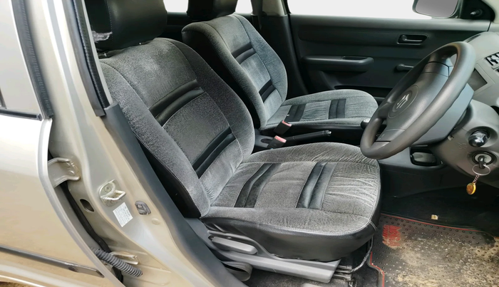 2010 Maruti Swift LXI, Petrol, Manual, 25,215 km, interior
