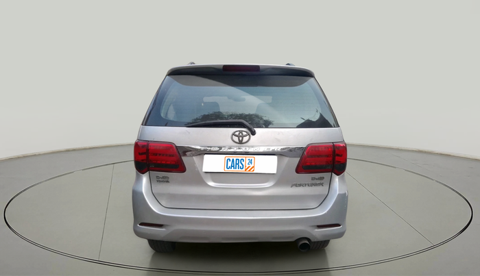 2011 Toyota Fortuner 3.0 4X4 MT, Diesel, Manual, 1,04,754 km, exterior