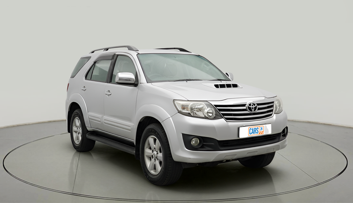 2011 Toyota Fortuner 3.0 4X4 MT, Diesel, Manual, 1,04,754 km, exterior