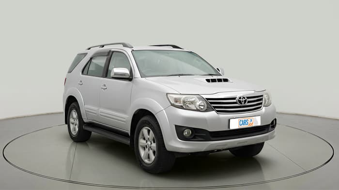 2011 Toyota Fortuner 3.0 4X4 MT, Diesel, Manual, 1,04,754 km, exterior