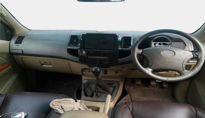 2011 Toyota Fortuner 3.0 4X4 MT, Diesel, Manual, 1,04,754 km, interior