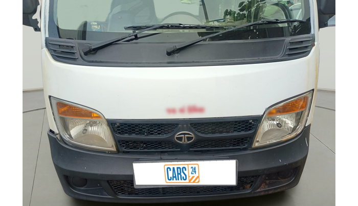 2017 Tata MAGIC MANTRA ST 8STR, Diesel, Manual, 62,057 km, exterior