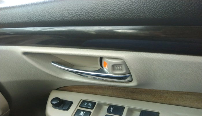 2016 Maruti Ciaz ZDI+ SHVS, Diesel, Manual, 80,096 km, interior