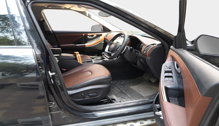 2021 Hyundai ALCAZAR PLATINUM (O) 6STR 2.0 AT, Petrol, Automatic, 57,466 km, interior