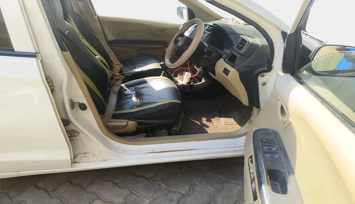 2017 Honda Amaze 1.2L I-VTEC E, Petrol, Manual, 1,01,817 km, interior