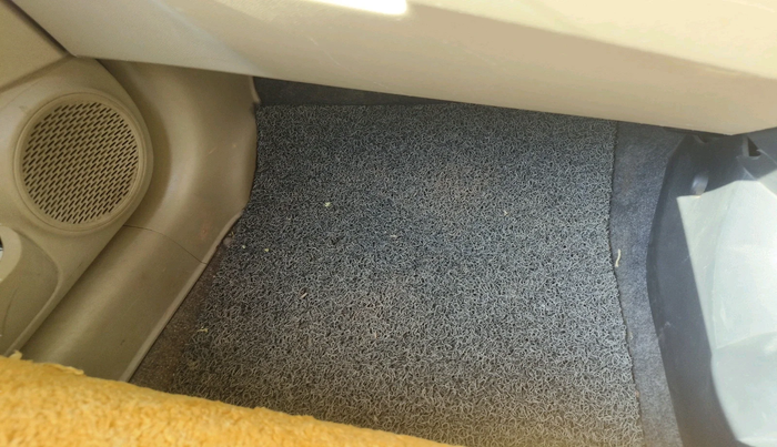 2017 Honda Amaze 1.2L I-VTEC E, Petrol, Manual, 1,01,817 km, interior