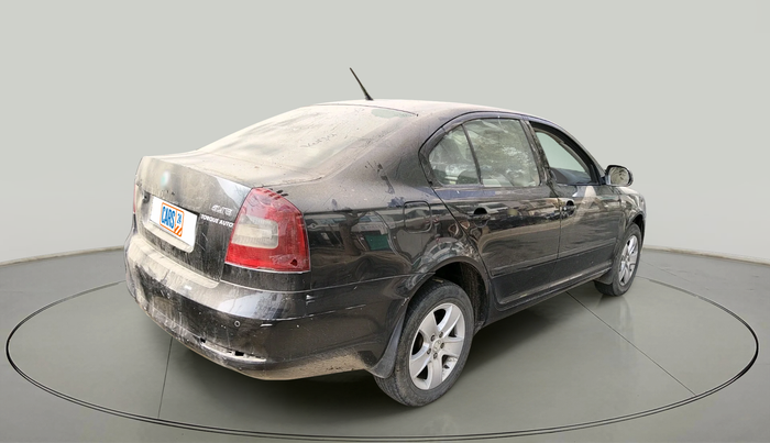 2011 Skoda Laura AMBIENTE 2.0 TDI CR AT, Diesel, Automatic, 80,116 km, exterior