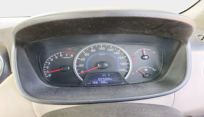 2017 Hyundai Grand i10 MAGNA 1.2 KAPPA VTVT, Petrol, Manual, 1,86,138 km, interior