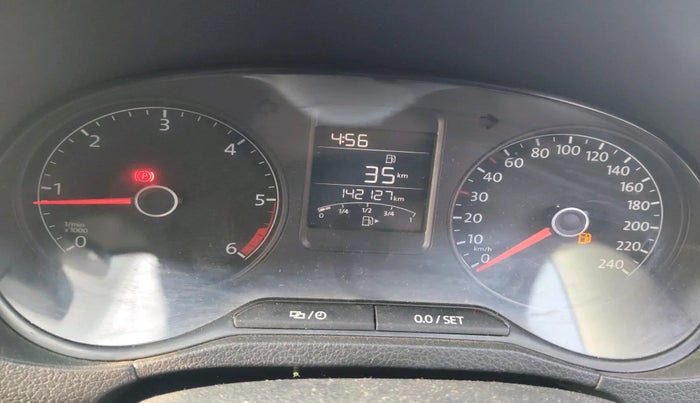 2016 Volkswagen Polo COMFORTLINE 1.5L, Diesel, Manual, 1,42,127 km, interior