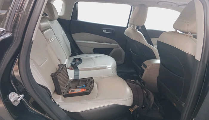 2018 Jeep Compass LIMITED 2.0 DIESEL, Diesel, Manual, 2,10,982 km, interior