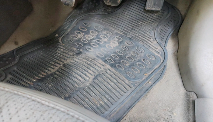 2012 Renault Scala RXZ DIESEL, Diesel, Manual, 1,51,507 km, interior