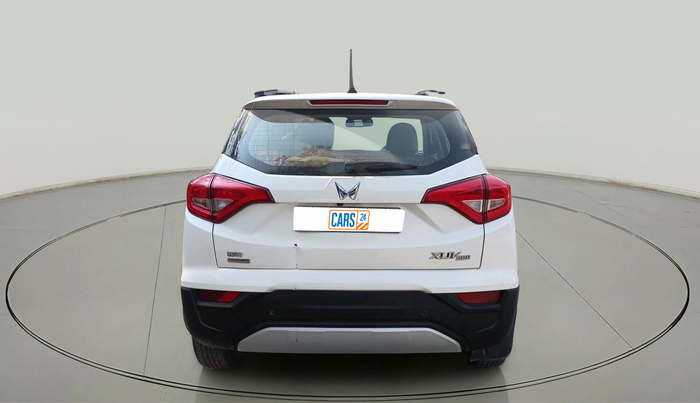2023 Mahindra XUV300 W8 (O) 1.5 DIESEL AMT, Diesel, Automatic, 89,356 km, exterior