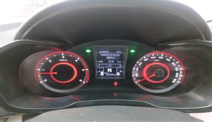 2023 Mahindra XUV300 W8 (O) 1.5 DIESEL AMT, Diesel, Automatic, 89,356 km, interior