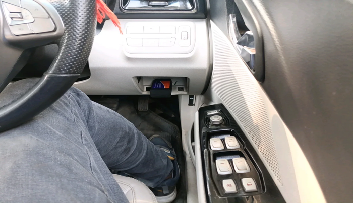 2023 Mahindra XUV300 W8 (O) 1.5 DIESEL AMT, Diesel, Automatic, 89,356 km, interior