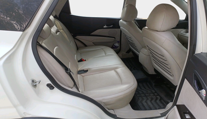 2023 Mahindra XUV300 W8 (O) 1.5 DIESEL AMT, Diesel, Automatic, 89,356 km, interior