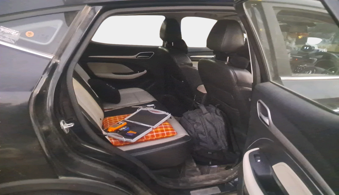 2023 MG ASTOR  SHARP 1.5 MT IVORY , Petrol, Manual, 45,636 km, interior