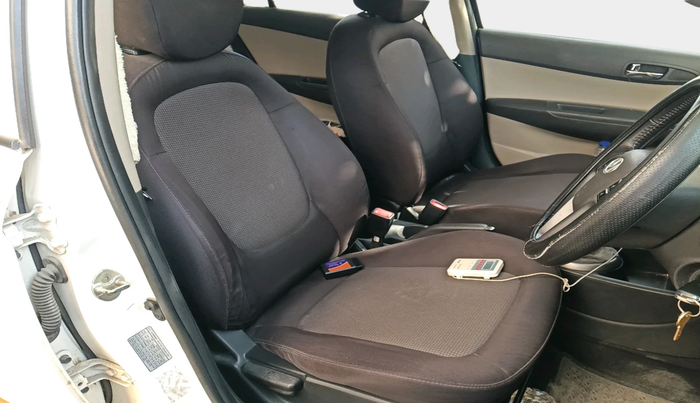 2014 Hyundai i20 SPORTZ 1.2, Petrol, Manual, 75,594 km, interior