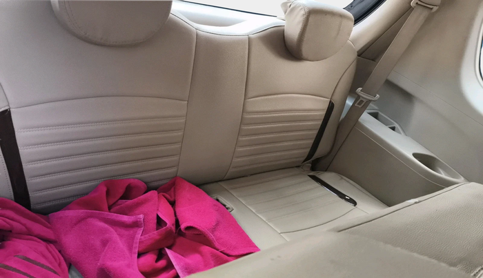 2014 Maruti Ertiga ZDI, Diesel, Manual, 99,810 km, interior