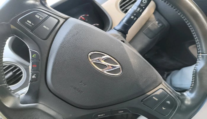 2017 Hyundai Xcent SX 1.2 (O), Petrol, Manual, 1,04,763 km, interior