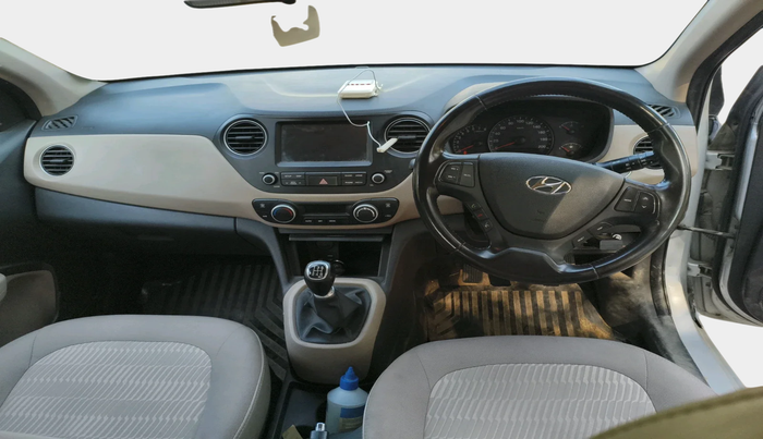 2017 Hyundai Xcent SX 1.2 (O), Petrol, Manual, 1,04,763 km, interior