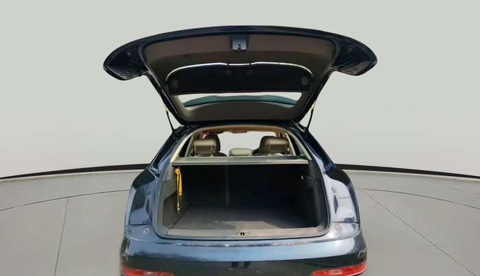 2014 Audi Q3 35 TDI Quattro, Diesel, Automatic, 1,09,135 km, exterior