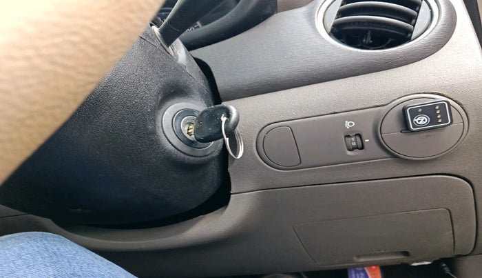 2011 Hyundai i10 MAGNA 1.2, Petrol, Manual, 76,517 km, interior