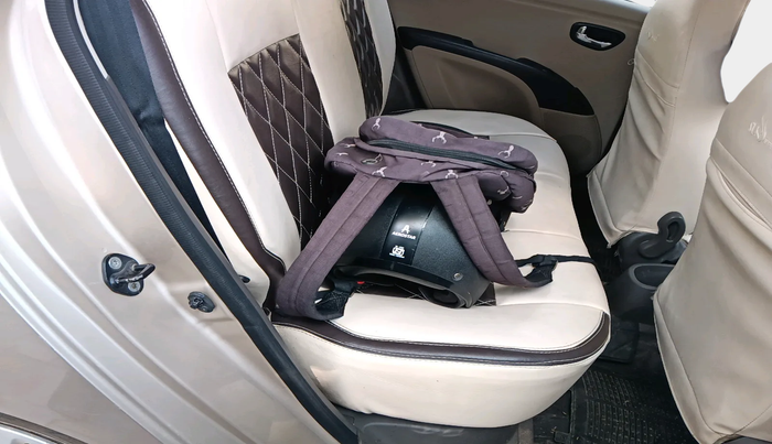 2011 Hyundai i10 MAGNA 1.2, Petrol, Manual, 76,517 km, interior