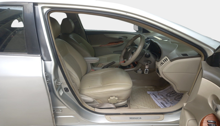 2010 Toyota Corolla Altis G DIESEL, Diesel, Manual, 1,36,054 km, interior