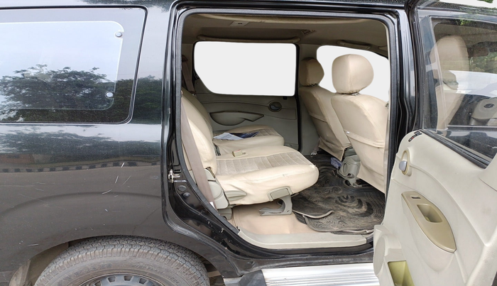 2011 Mahindra Xylo E8 ABS, Diesel, Manual, 2,61,270 km, interior