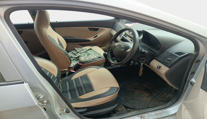 2017 Hyundai Eon ERA +, Petrol, Manual, 1,90,687 km, interior