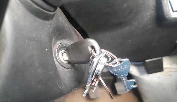 2023 Maruti Eeco 5 STR AC, Petrol, Manual, 13,421 km, interior